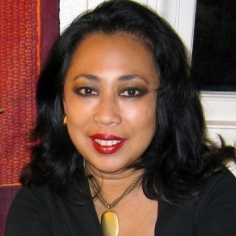 Khatharya Um